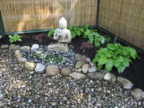 20+ The Best Japanese Rock Garden Ideas - SWEETYHOMEE