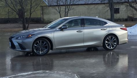 Review: 2019 Lexus ES 350 F Sport – WHEELS.ca