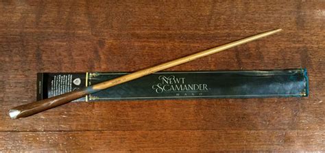 My Theory on Newt Scamander's Wand | Harry Potter Amino