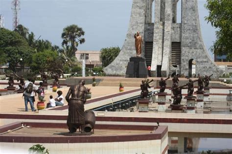 Kwame Nkrumah Mausoleum | Travel Story and Pictures from Ghana