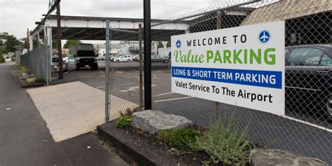 How Does Our Long Term Parking Near Newark Airport Work? | Value