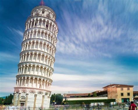 30 Famous & Most Beautiful Landmarks in Italy