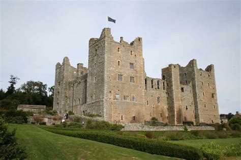 Bolton Castle Gardens 2-for-1 entry - BBC Gardeners World Magazine