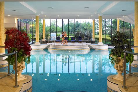 Manchester Airport Marriott Hotel Indoor Pool #holiday, #travel, #beautiful, | Spa breaks ...