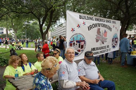 Photo Essay: Labor Day Parade highlights many work and wage issues | Milwaukee Independent