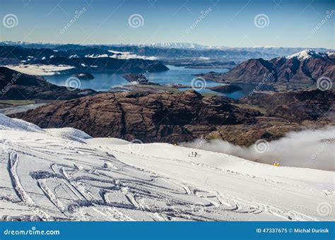 Wanaka Ski Resort New Zealand Stock Image - Image of peak, park: 47337675