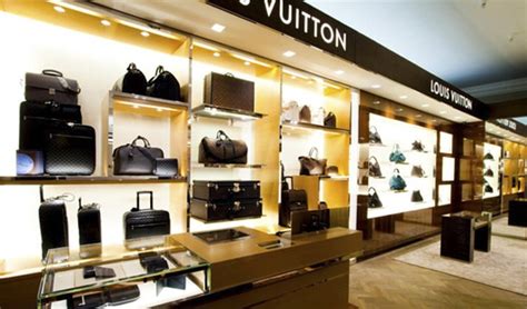 Louis Vuitton India Showroom | Paul Smith