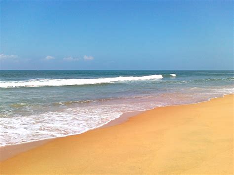 File:Candolim Beach Goa.jpg - Wikimedia Commons