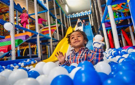 5 Best Indoor Activity Places for the Kids