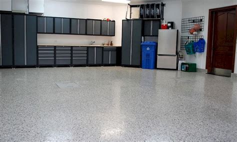 Dazzling Best Floor Garage Tiles for Your House in 2020 | Garage floor epoxy, Garage floor ...