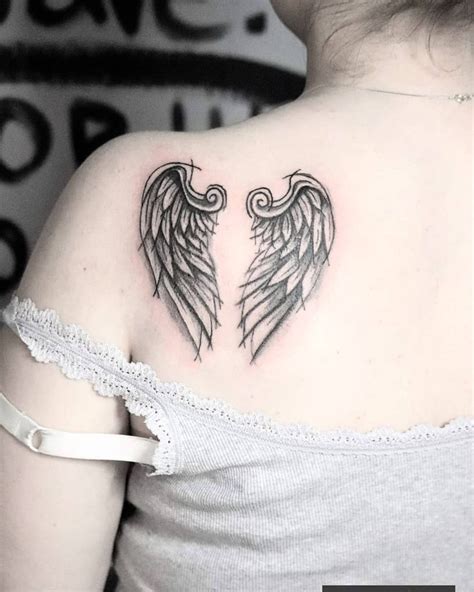 Angel Wings Tattoo On Shoulder Blade - Design Talk