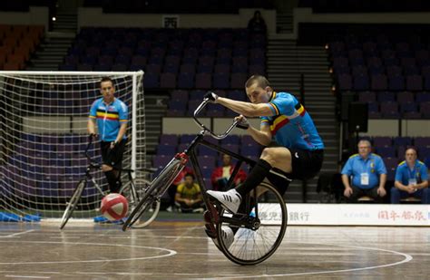 Cycling vs Football: Cycle Ball | inside World Soccer