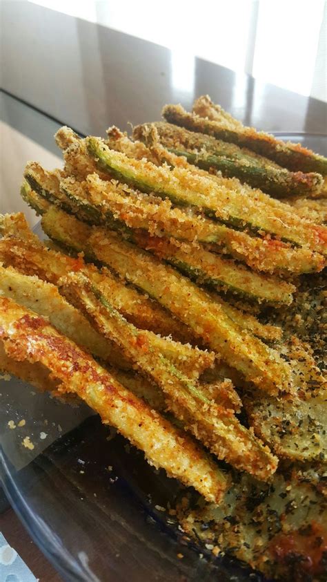 BAKED PARMESAN ZUCCHINI FRIES