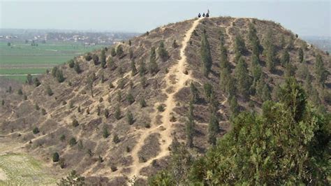 China’s mysterious 8,000-year-old pyramid 'guarded by military' that ...