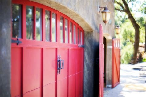 How to Paint Metal Garage Door