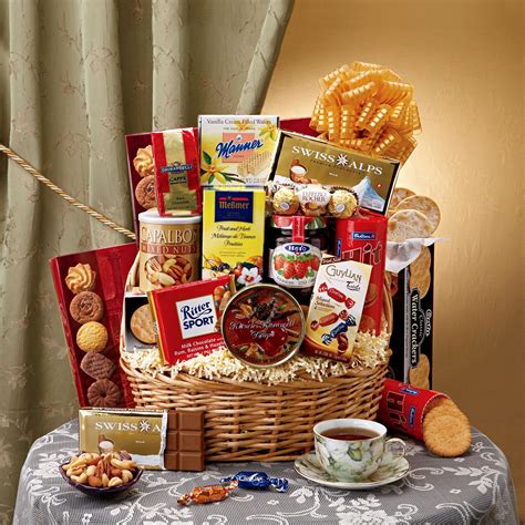 Cora's Food & Pastries: Gift Baskets