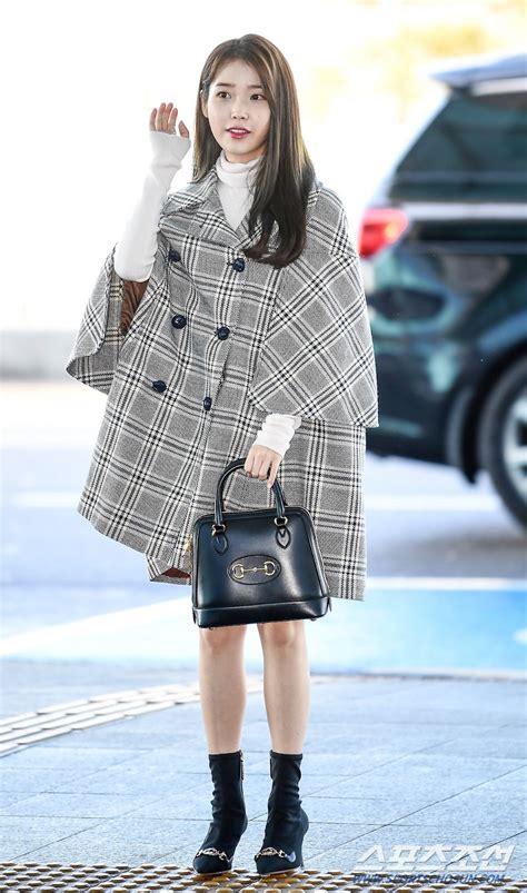 Here are 20 Stunning Looks That Show Off IU's Preppy Chic Style - Koreaboo