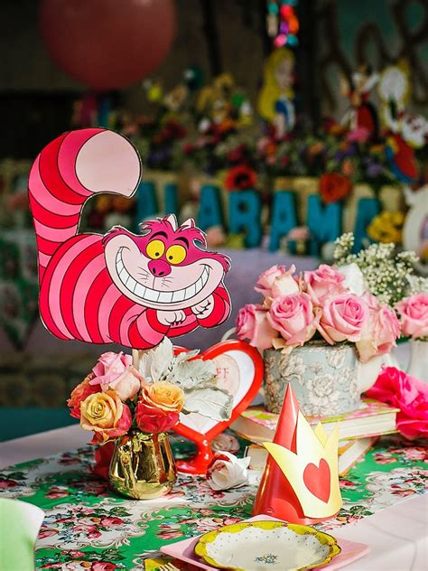 Alice in Wonderland Birthday Party {Whimsy + Fantasy} // Hostess with the Mostess®