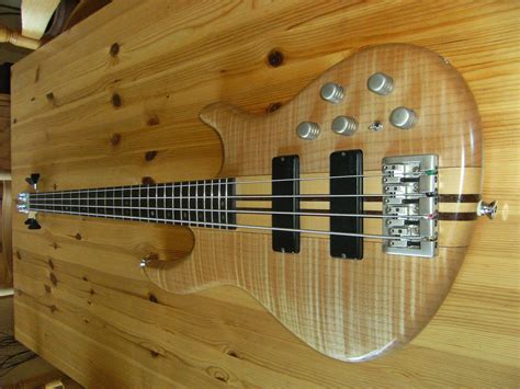 Cort A4 Artisan Bass - Cort Artisan A4 Plus FMMH 4 String Bass | Portland ... - Utilising the ...