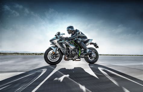 Kawasaki Ninja H2 and H2R Prices Confirmed - autoevolution