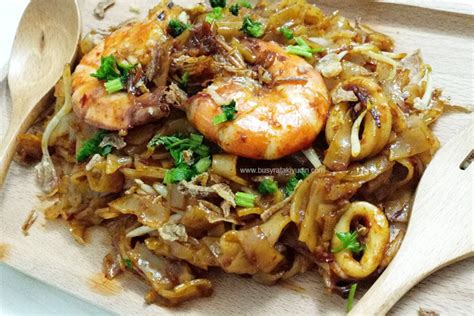 Resepi Kuey Teow Goreng Seafood | Busyra Takiyudin