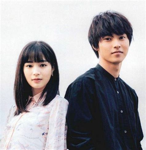 Kento Yamazaki with his girlfriend Suzu Hirose | Celebrities InfoSeeMedia