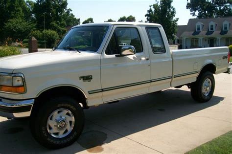 Sell used Low Mileage 1996 Ford F250 4x4 Powerstroke Diesel in Morganton, North Carolina, United ...