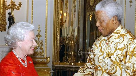 To Nelson Mandela, the Queen was simply 'Elizabeth' | World News ...