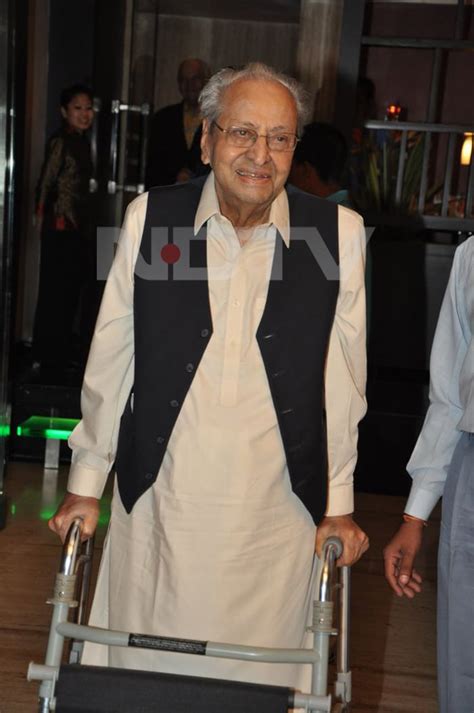 Pran, Bollywood's black gold dead at 93