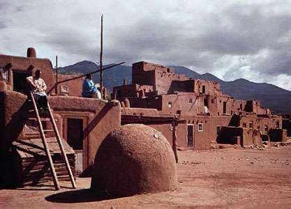 Pueblo architecture | Britannica.com