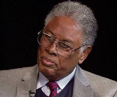 Thomas Sowell Biography - Facts, Childhood, Family Life & Achievements of Economist