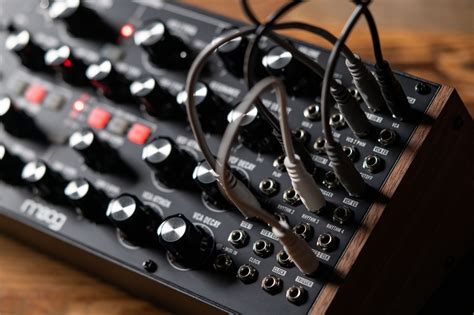 Moog Music Subharmonicon Synthesizer Leverages The Past To Make Music - SlashGear