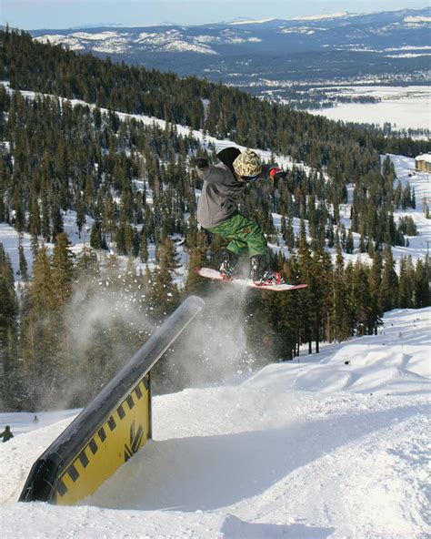 The Best Time To Ski Northstar | ZRankings