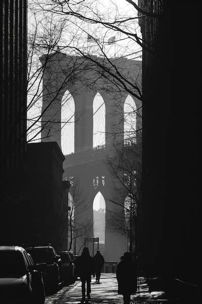 Premium Photo | Brooklyn bridge in black and white