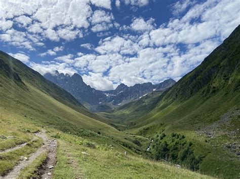 Hiking Trails in Kazbegi National Park | Alper