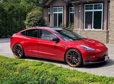 Tesla Model 3 Red Signature SV305S Wheel | Wheel Front