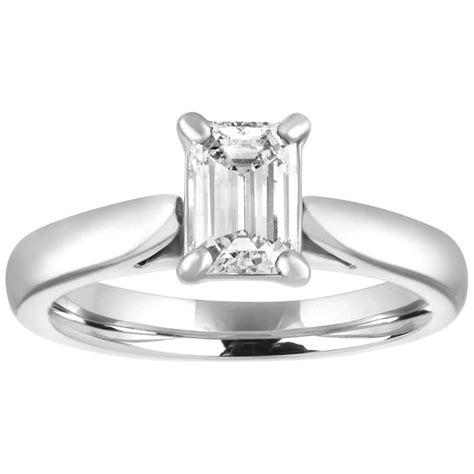 GIA Certified 0.71 Carat D VVS1 Diamond Solitaire Platinum Engagement ...