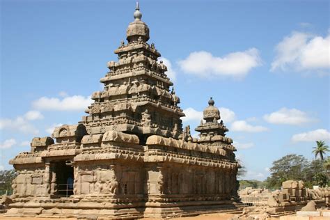 TEMPLE ARCHITECHTURE: MAHABALIPURAM TEMPLE.