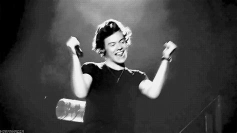 Harry Styles Laughing GIF - Find & Share on GIPHY