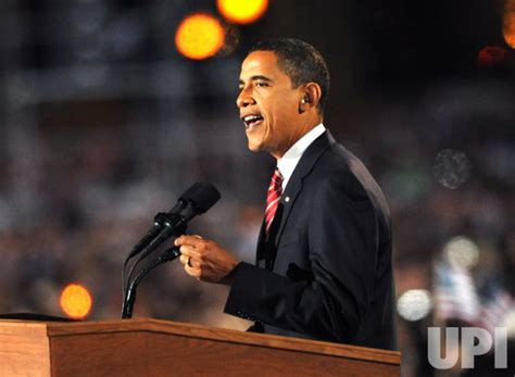 Photo: Obama Holds Election Night Rally in Chicago - CHI200811041113 - UPI.com