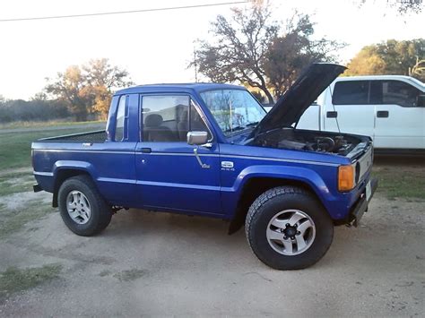 $6,500: 1986 Isuzu Trooper Diesel 4X4 Pickup | Barn Finds