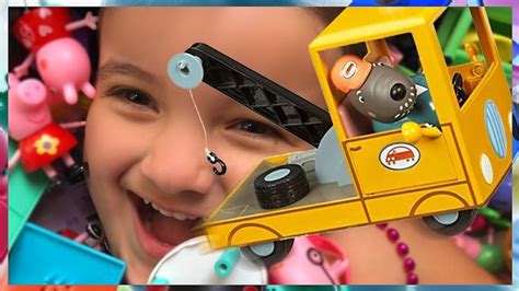 Whimsy unboxes the Peppa Pig Little Tow Truck! | Peppa pig, Peppa, Tow truck