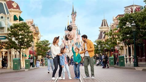 Disneyland Paris Holidays from Ireland 2021, Euro Disney Packages from ...