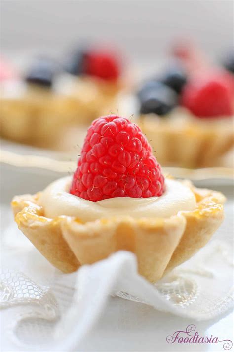 Berry Lemon Mascarpone Cream Tarts 2 | Foodtasia