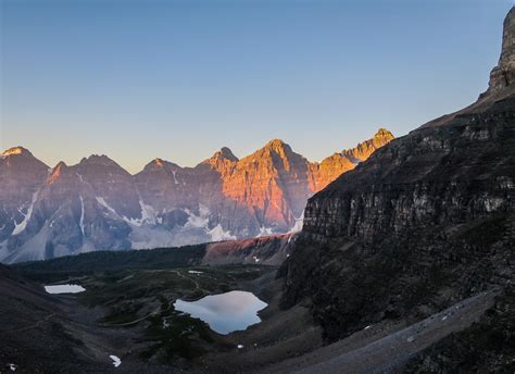 Sunrise over the ten peaks, Banff NP, Canada [4000x2911] [OC] : r/EarthPorn