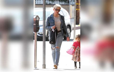 Single Mom! Scarlett Johansson Spotted Out With Daughter Rose After ...