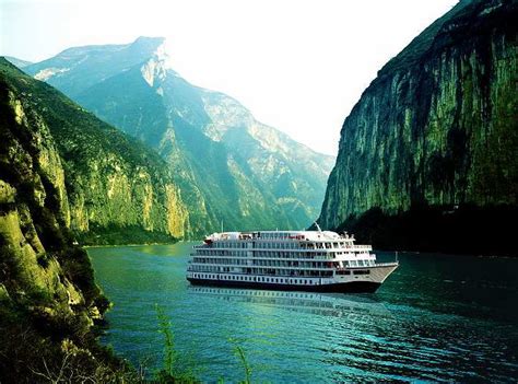 Why Is a Yangtze River Cruise the Best Way to See China