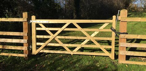 Somerfield 5 Bar Field Gate – Charltons Gates and Fencing