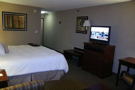 HAMPTON INN OLATHE $80 ($̶1̶0̶1̶) - Prices & Hotel Reviews - KS