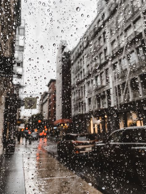 NYC Rainy Day Inspo in 2021 | Nyc aesthetic, Rainy city, City aesthetic